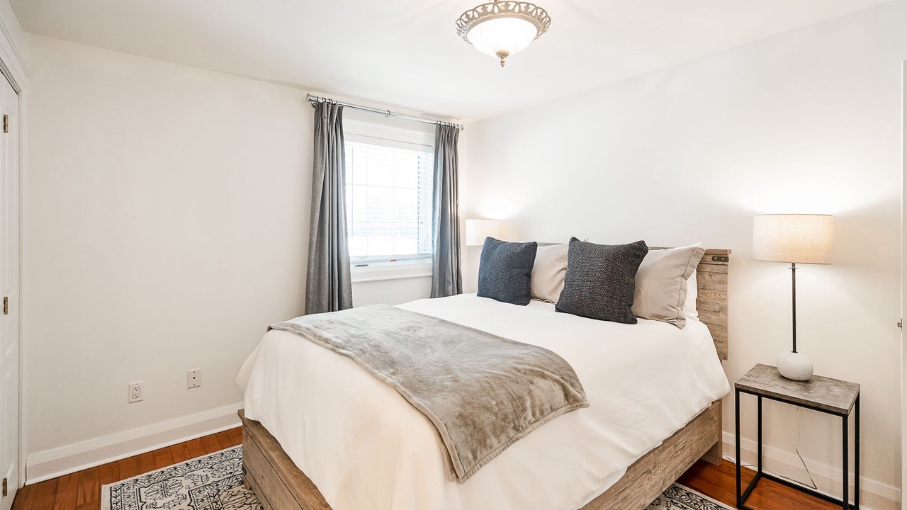 Photo of Bedroom in Virgil