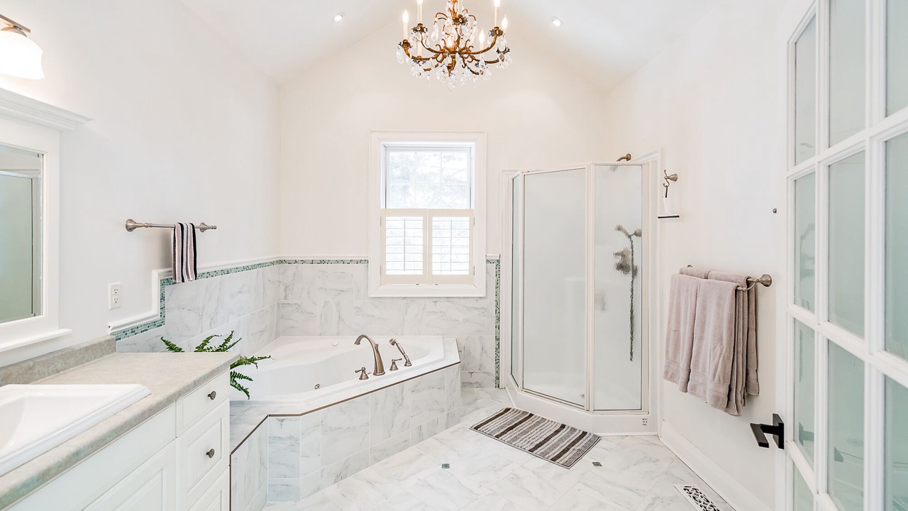 Photo of Bathroom in Virgil
