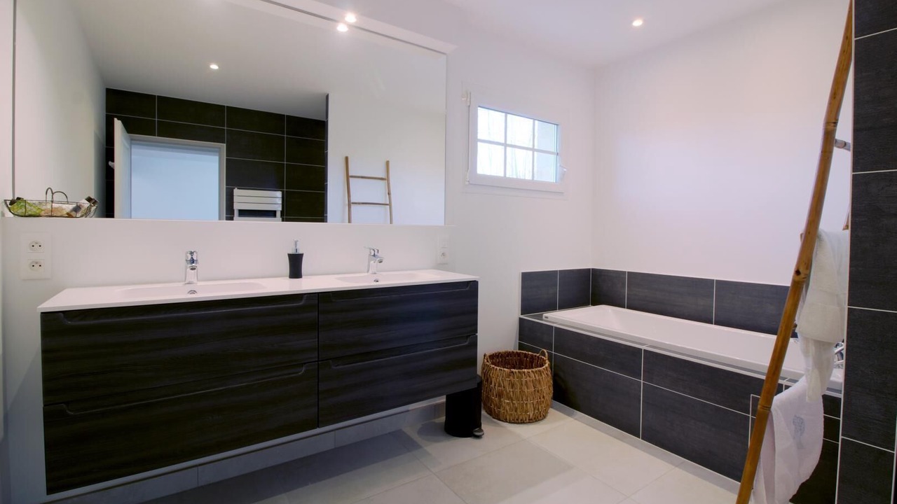 Photo of Bathroom in Audenge