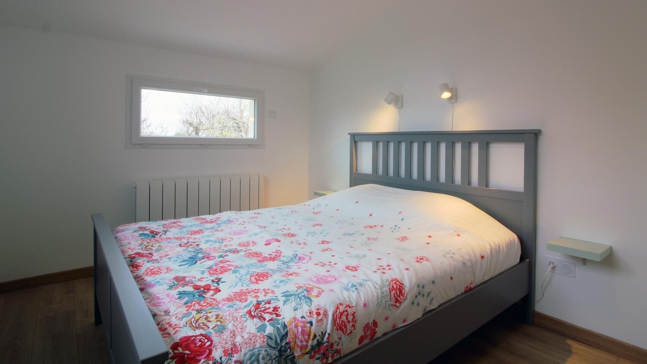 Photo of Bedroom in Castillon-de-Castets