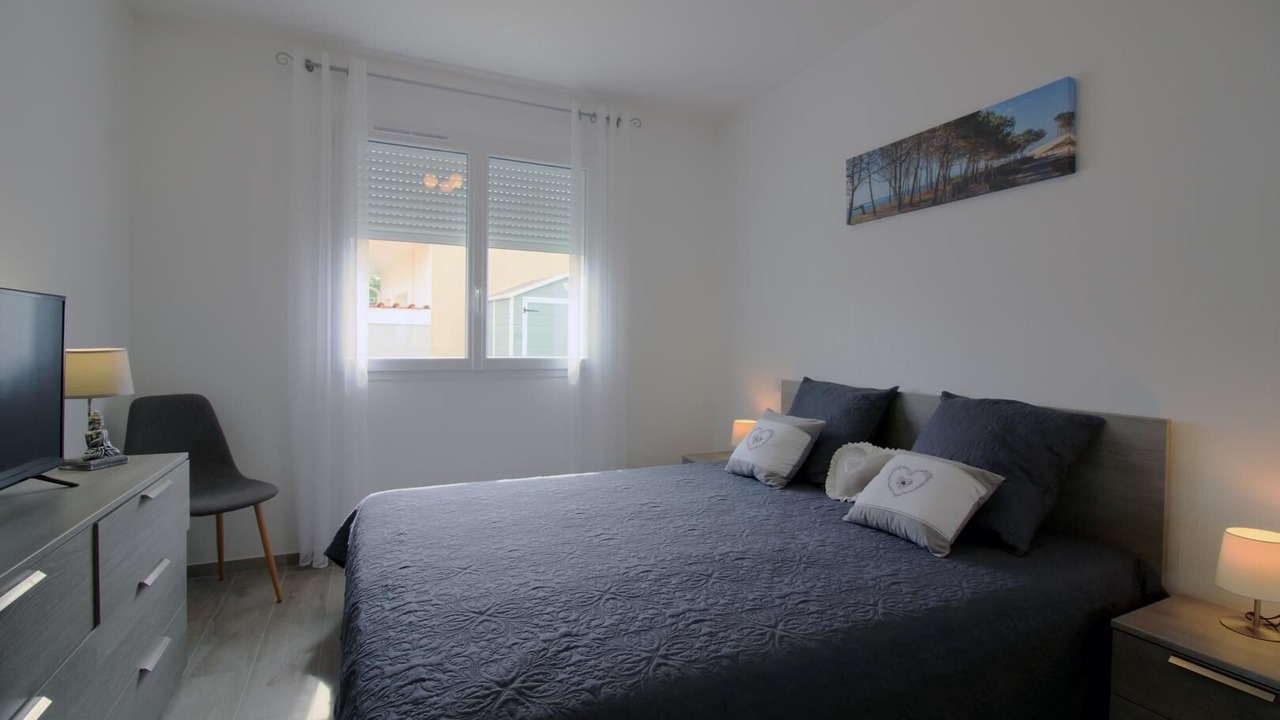 Photo of Bedroom in Ares