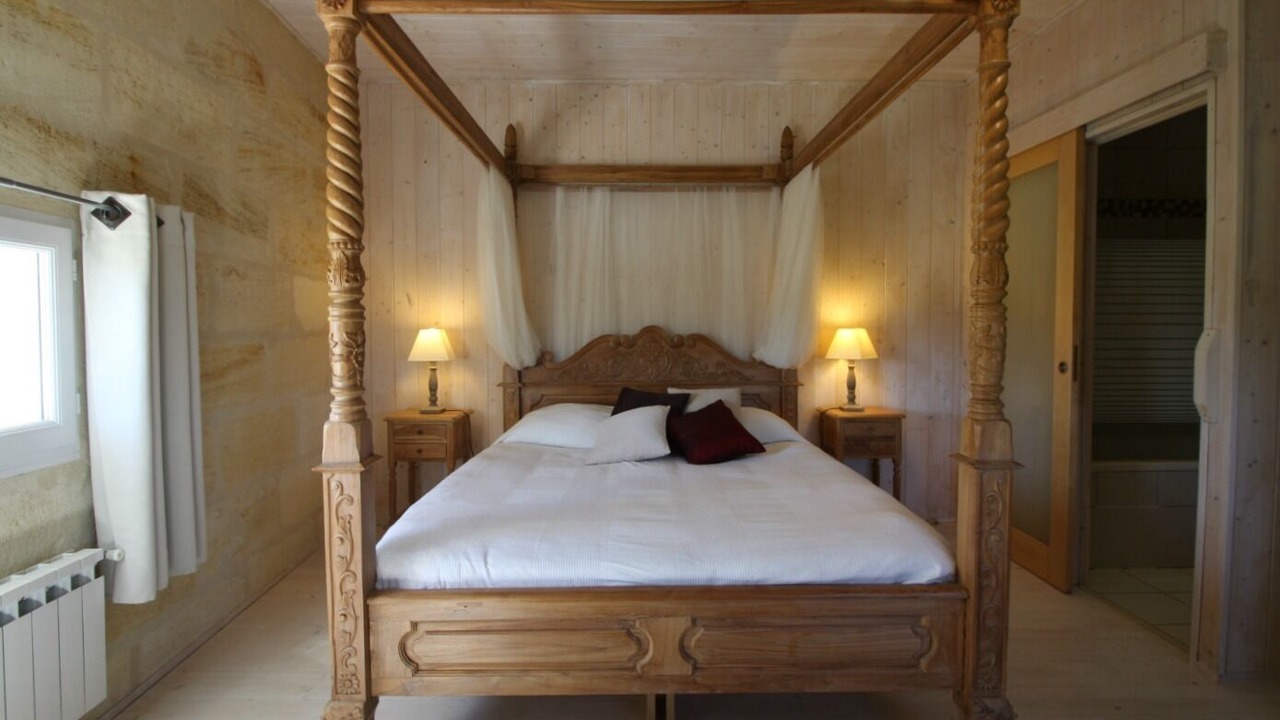 Photo of Bedroom in Saint-Martin-de-Laye