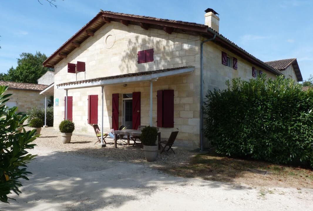 Photo of Outdoor in Saint-Martin-de-Laye