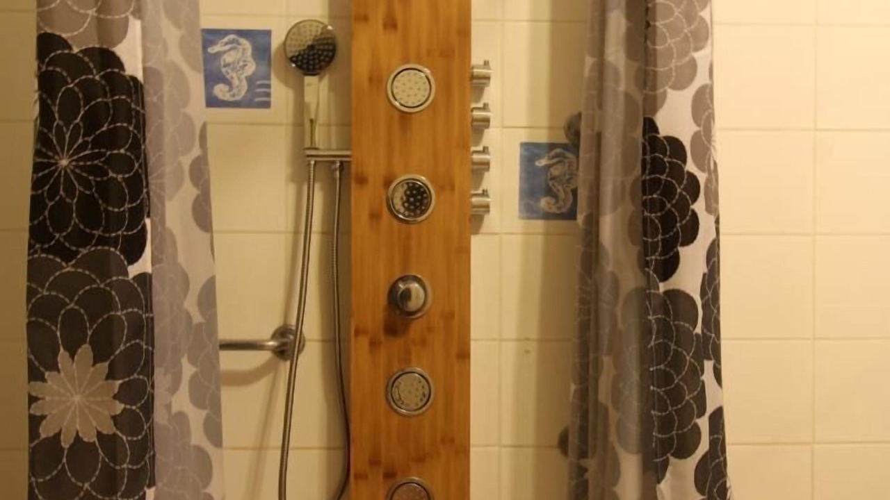 Photo of Bathroom in Saint-Savin