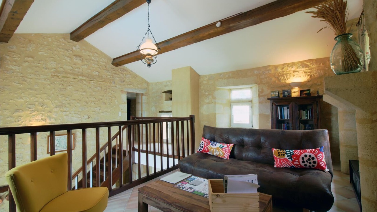 Photo of Livingroom in Puisseguin