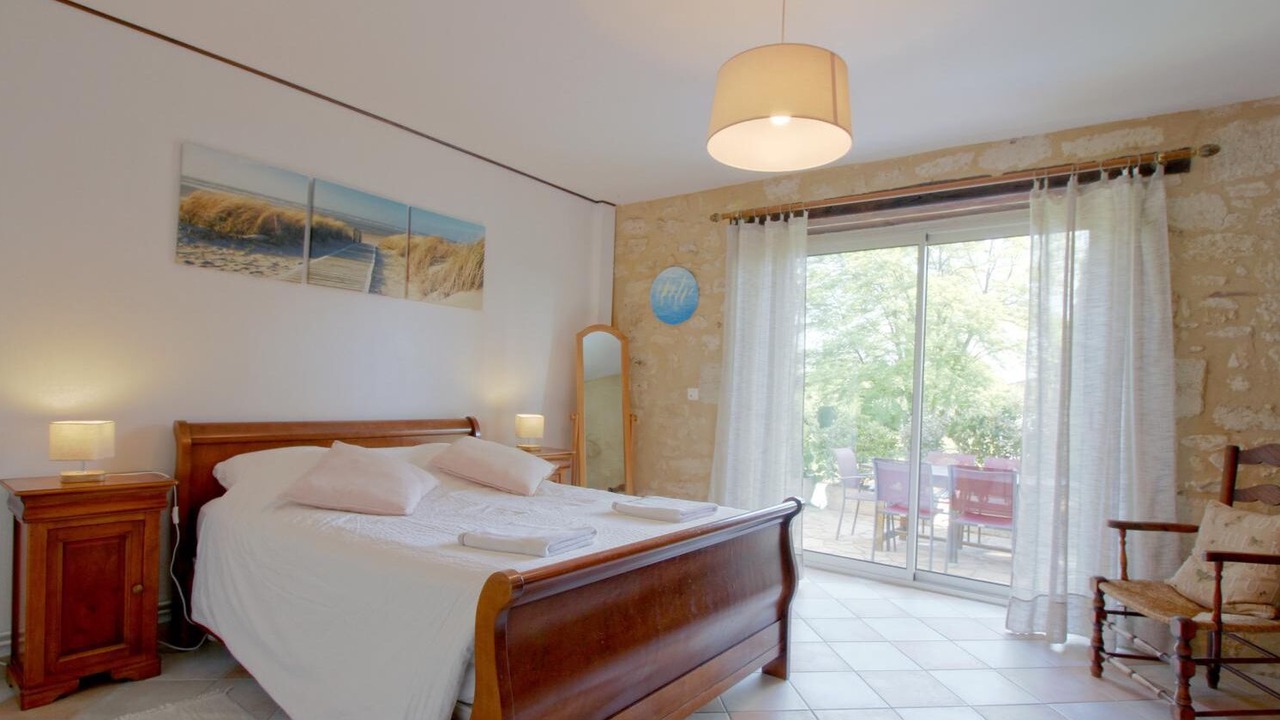 Photo of Bedroom in Puisseguin