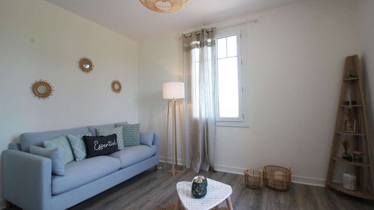 Photo of Livingroom in Lussac