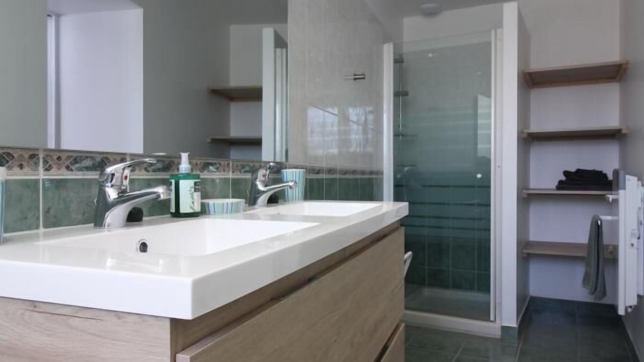 Photo of Bathroom in Cussac-Fort-Medoc