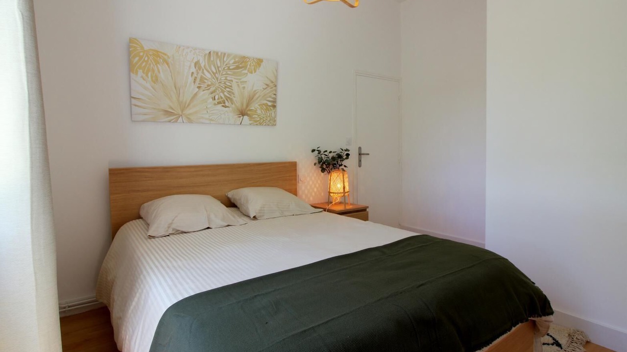 Photo of Bedroom in Saint-Emilion