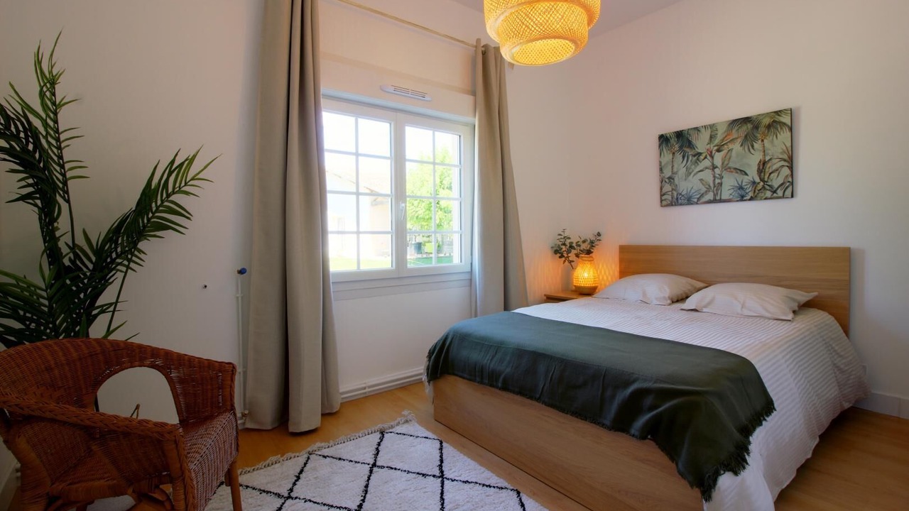 Photo of Bedroom in Saint-Emilion