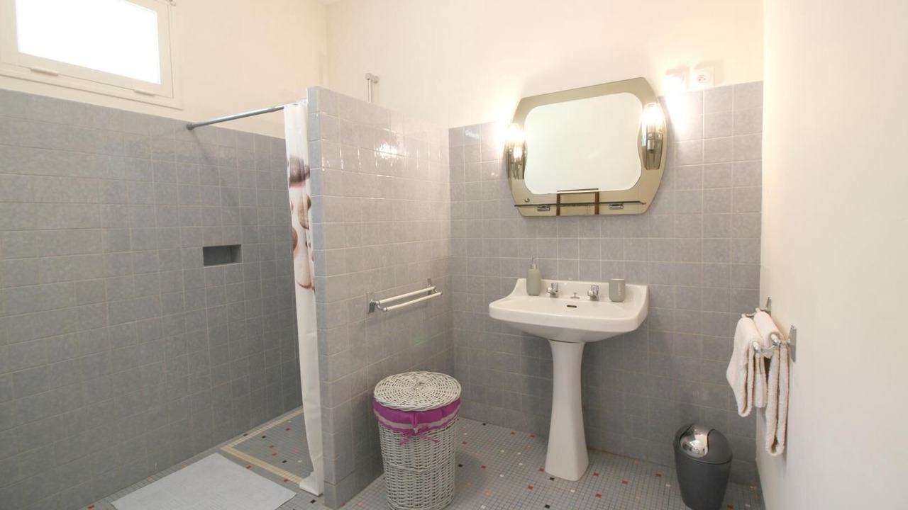 Photo of Bathroom in Tizac-de-Curton