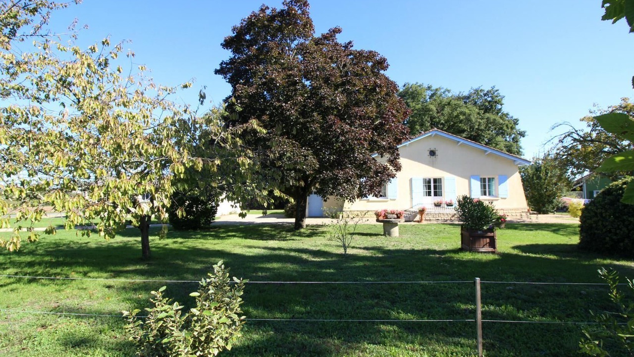 Photo of Outdoor in Tizac-de-Curton