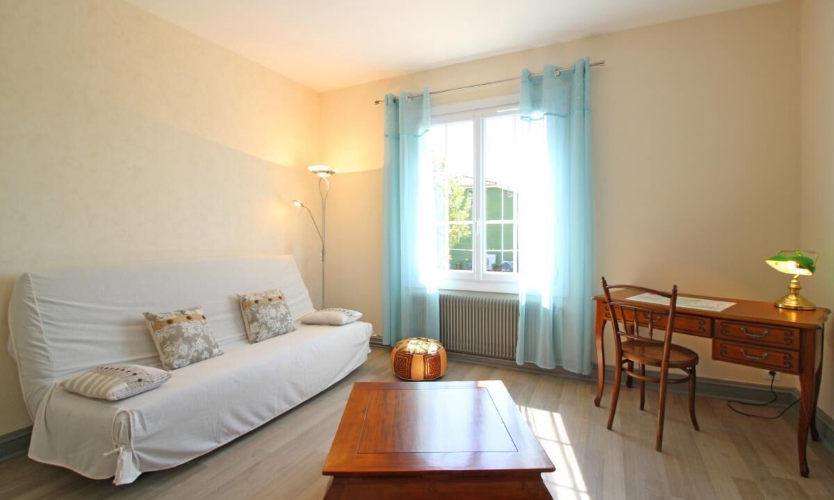 Photo of Livingroom in Tizac-de-Curton