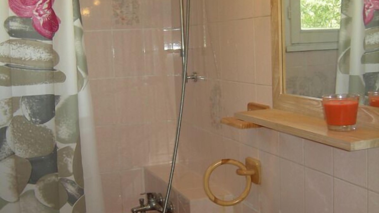 Photo of Bathroom in Pujols