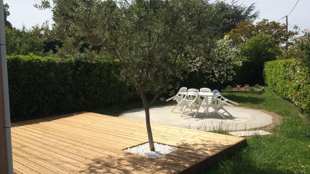 Photo of Outdoor in Ambares-et-Lagrave