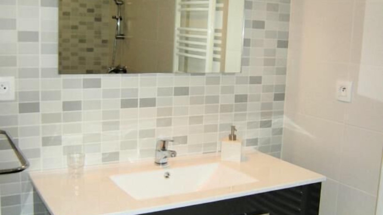 Photo of Bathroom in Teuillac