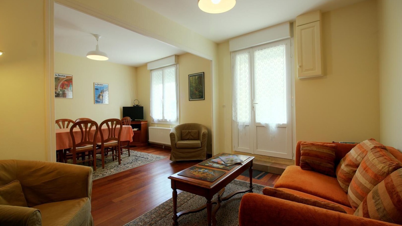 Photo of Livingroom in Bourg-sur-Gironde