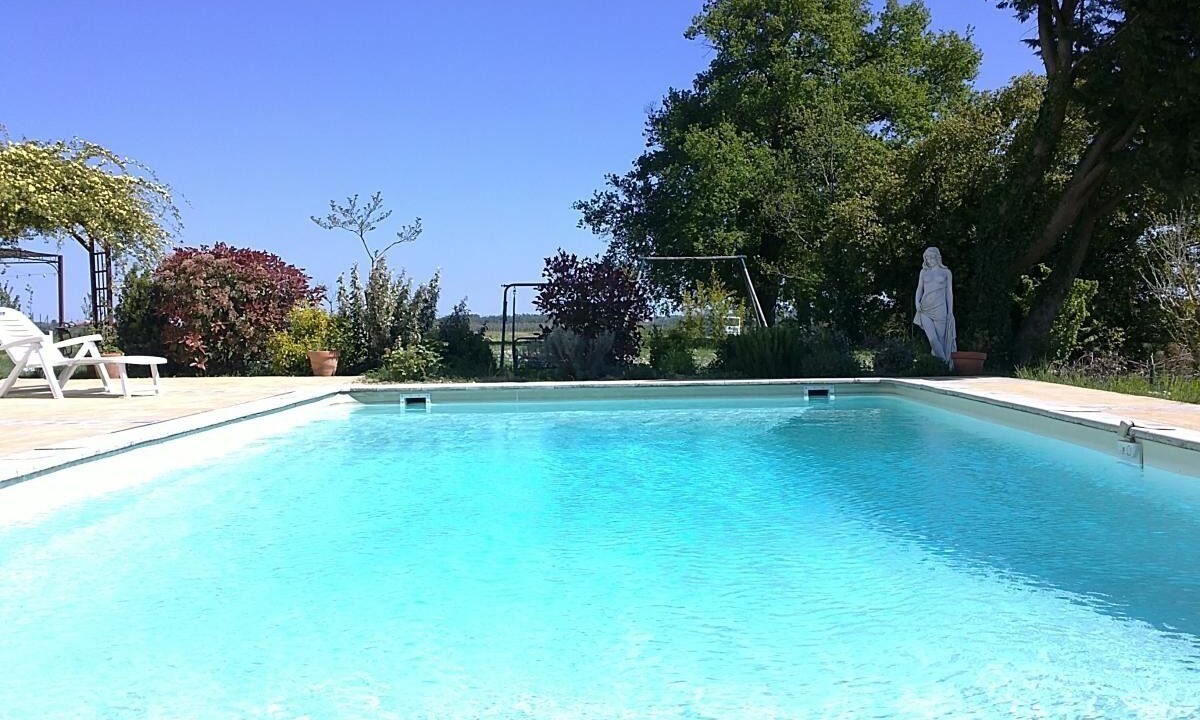 Photo of Outdoor in Saint-Genes-de-Lombaud