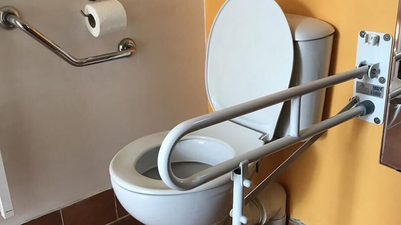 Photo of Bathroom in Saint-Genes-de-Lombaud