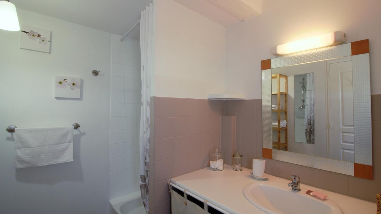 Photo of Bathroom in Cussac-Fort-Medoc