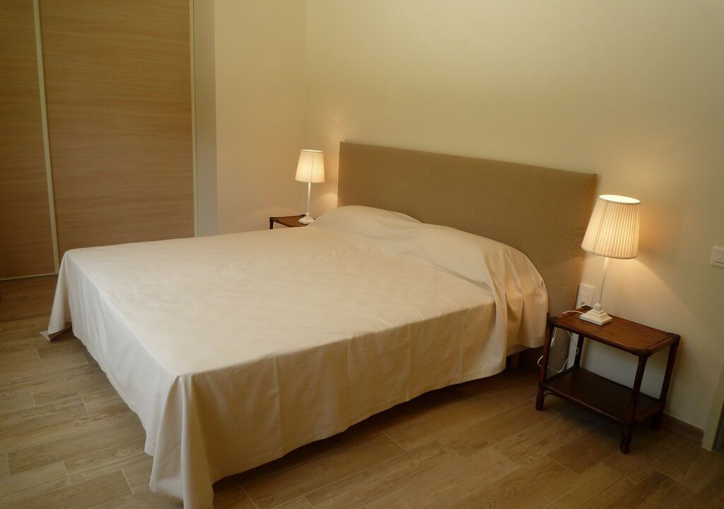 Photo of Bedroom in Creon