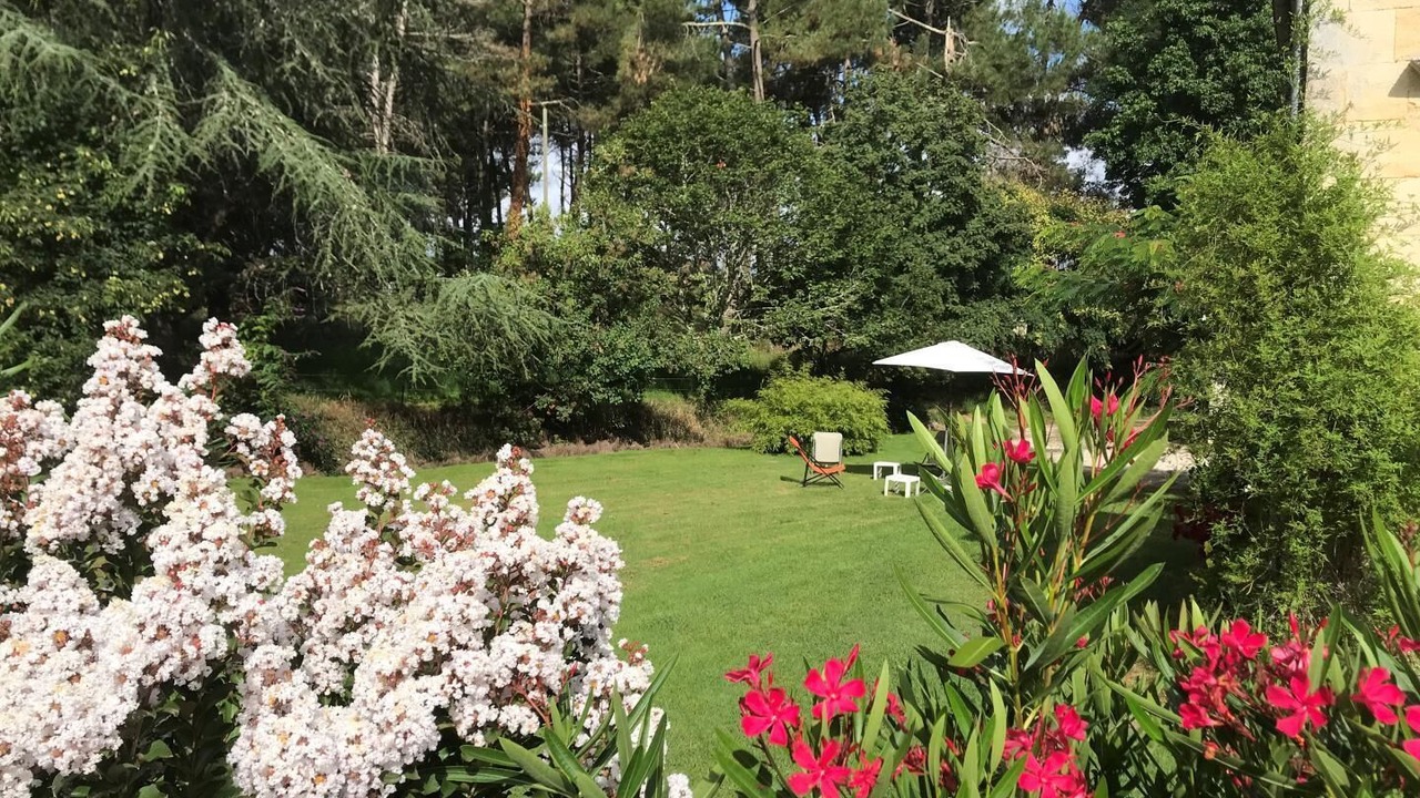 Photo of Outdoor in Creon