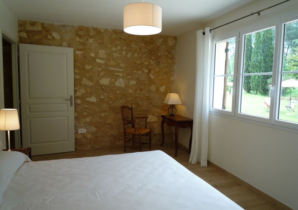 Photo of Bedroom in Creon