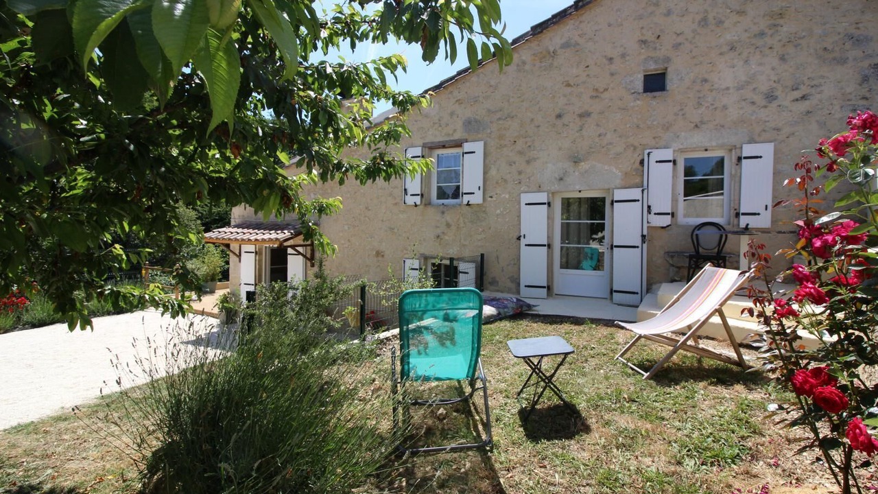Photo of Patio Balcony in Mauriac