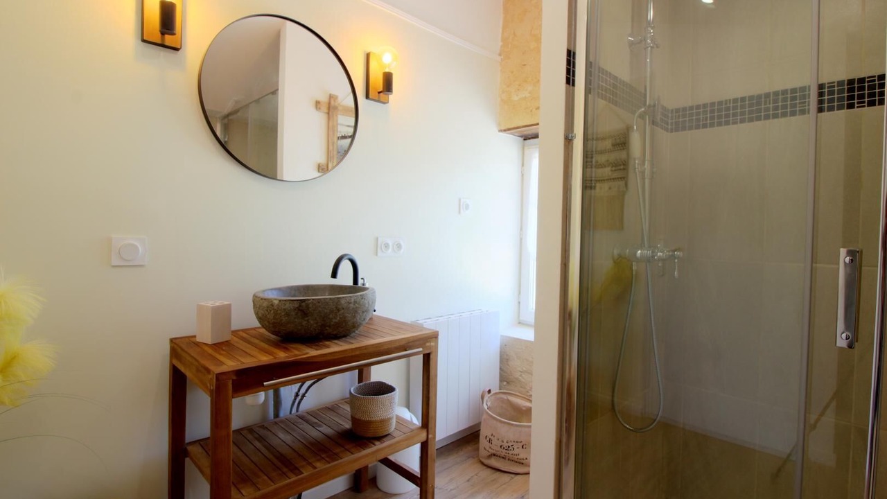 Photo of Bathroom in Mauriac