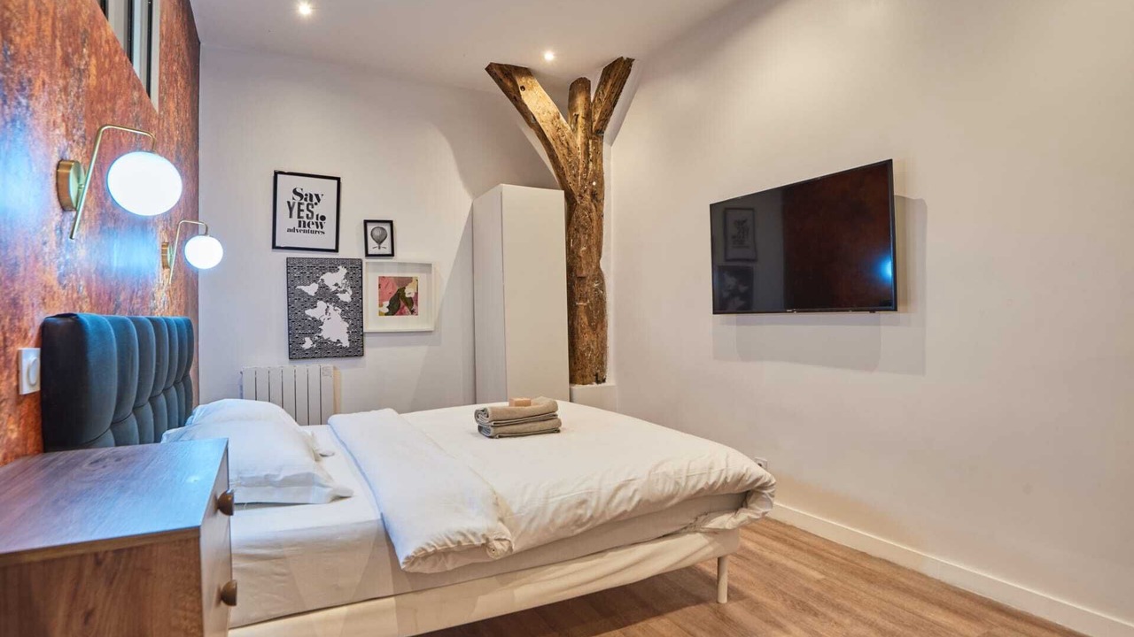 Photo of Bedroom in Arts-et-Metiers