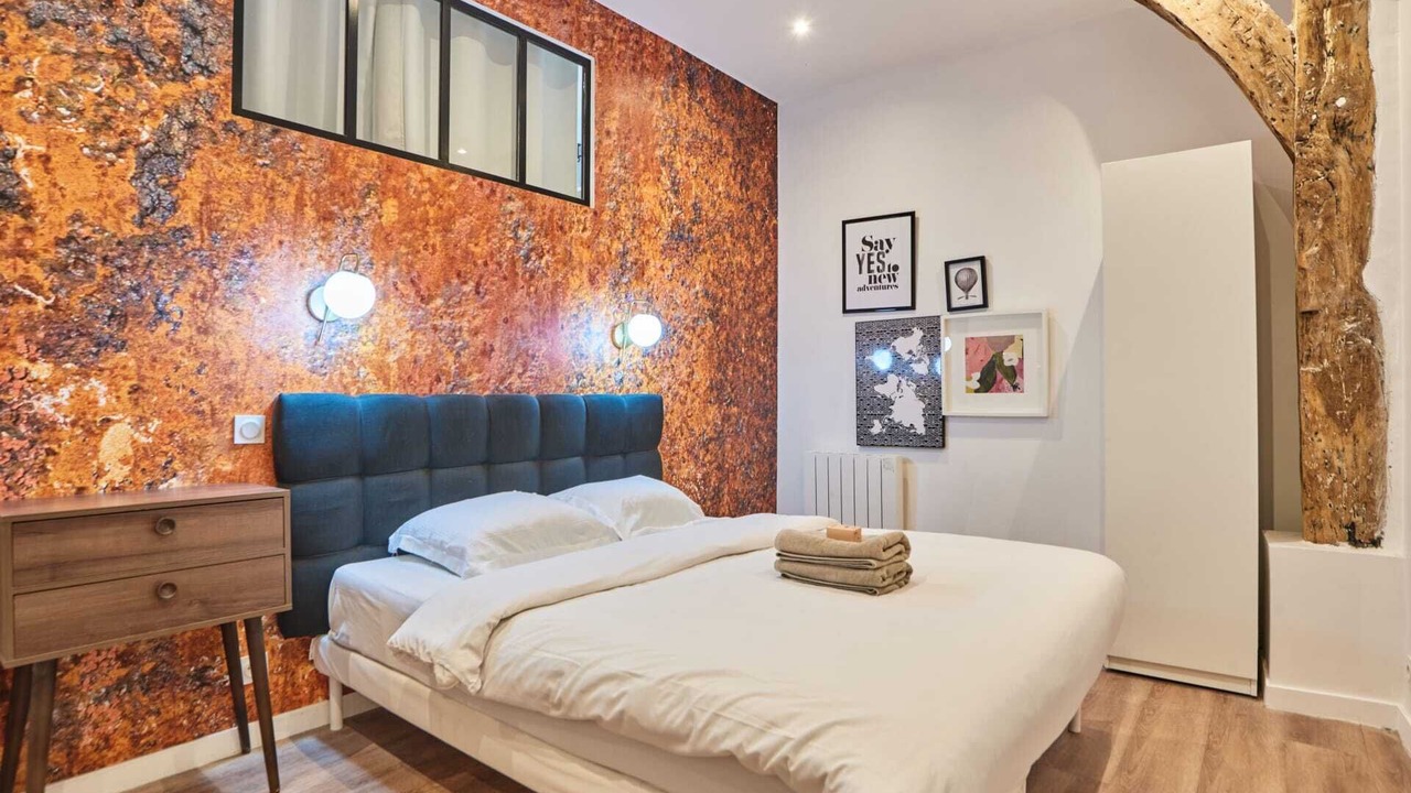 Photo of Bedroom in Arts-et-Metiers