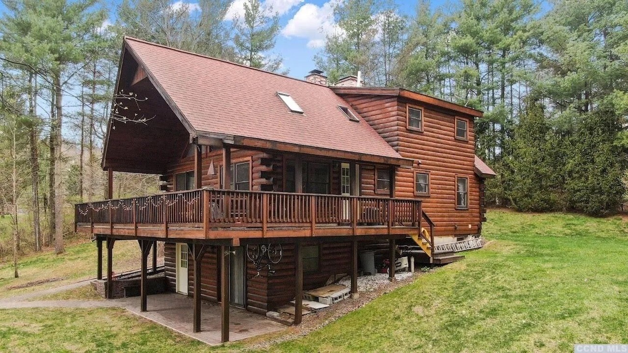Photo of Outdoor in Hollowville