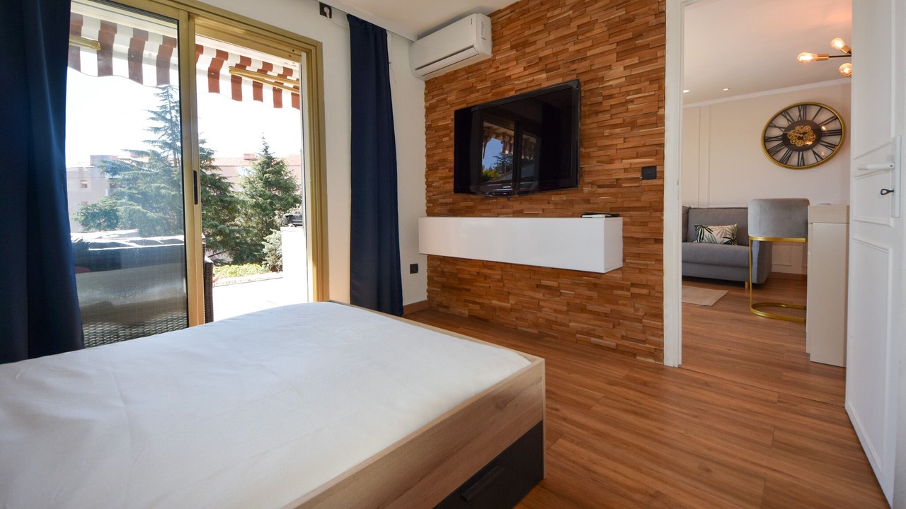 Photo of Bedroom in Cannes La Bocca