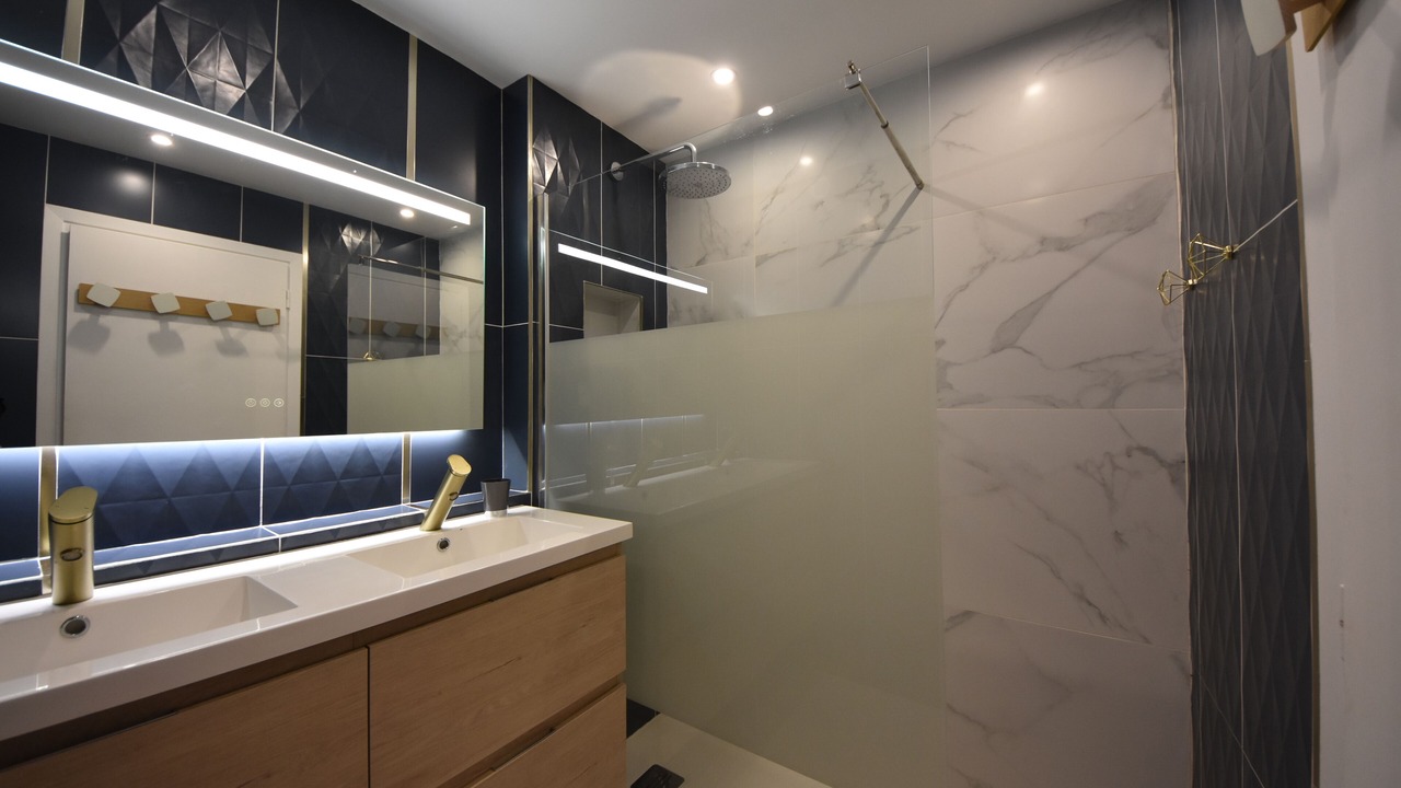 Photo of Bathroom in Cannes La Bocca