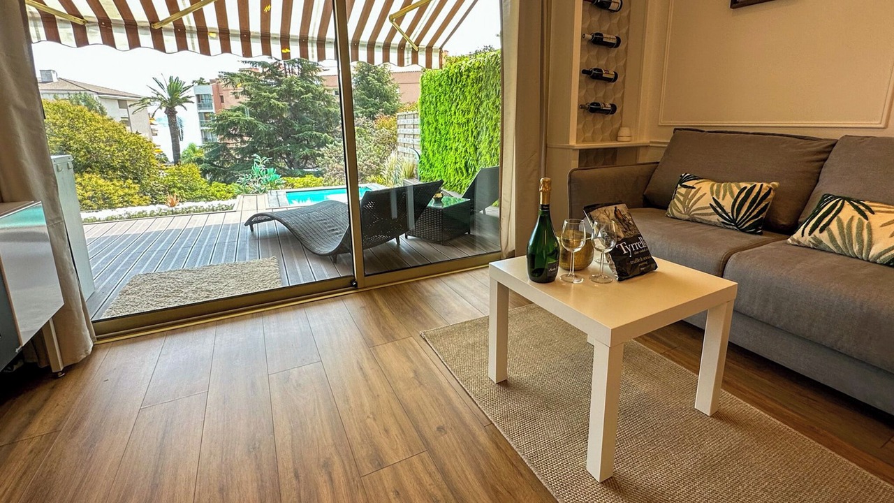 Photo of Livingroom in Cannes La Bocca