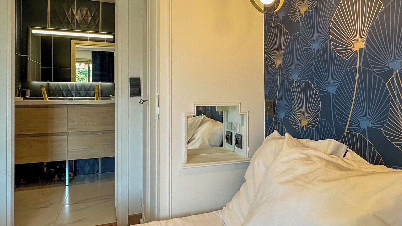 Photo of Bedroom in Cannes La Bocca