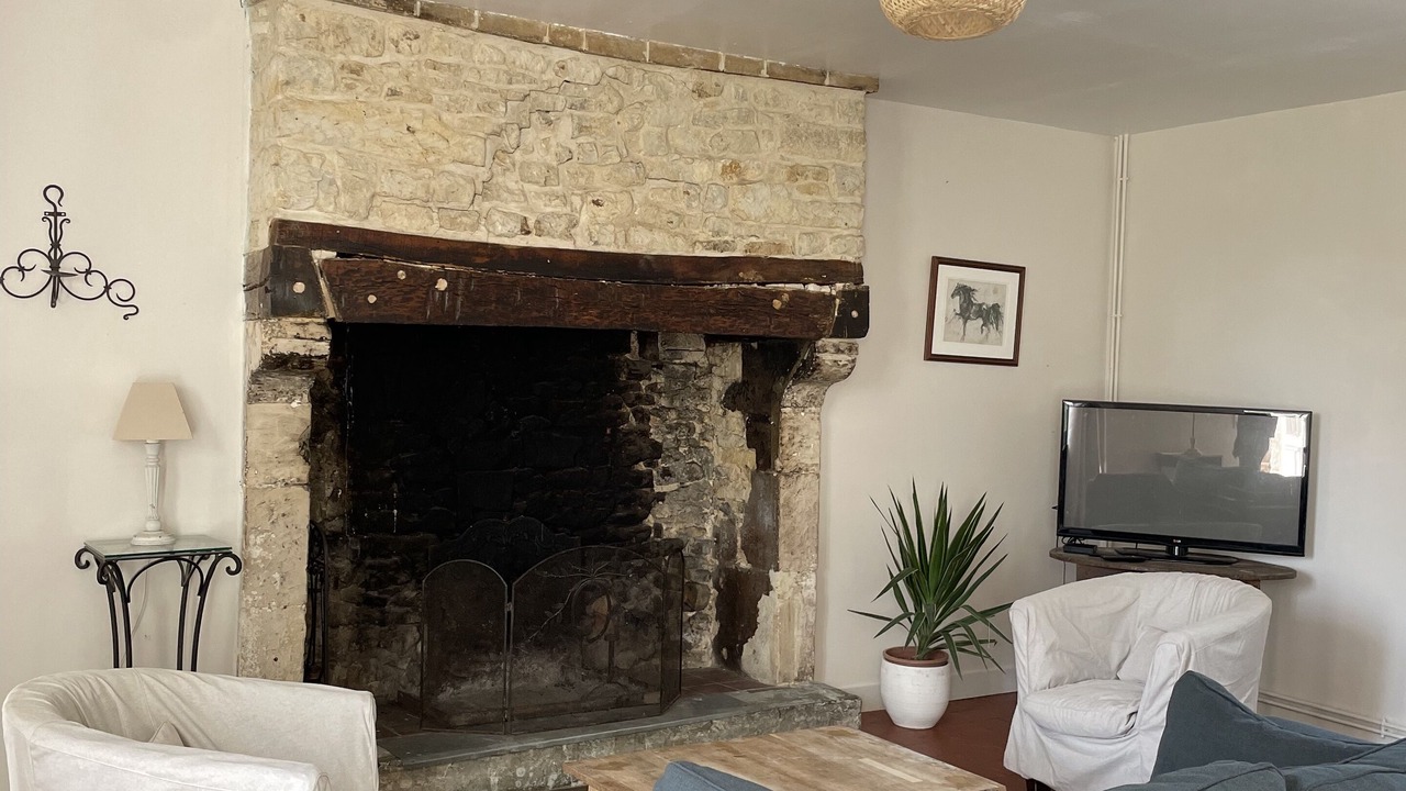 Photo of Livingroom in Juaye-Mondaye