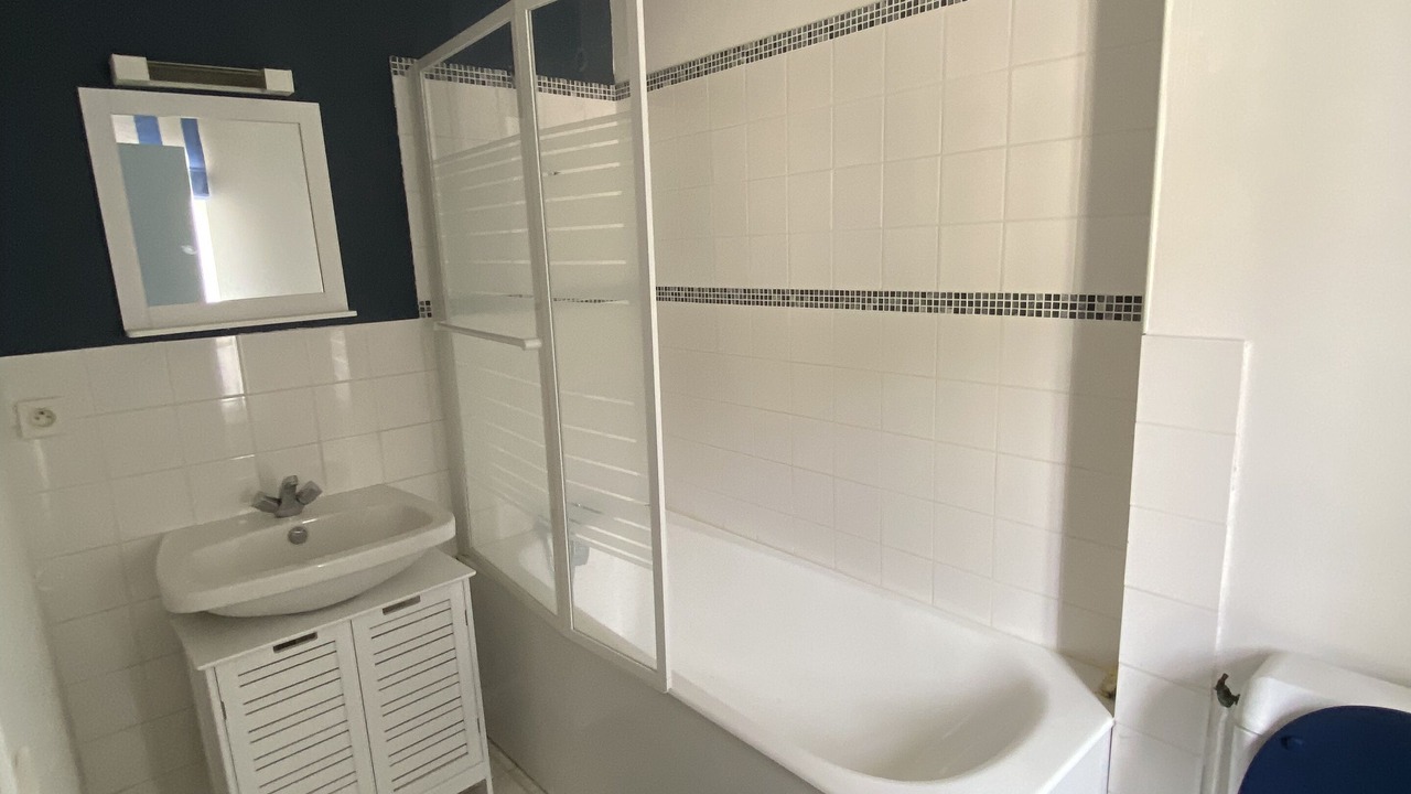 Photo of Bathroom in Juaye-Mondaye