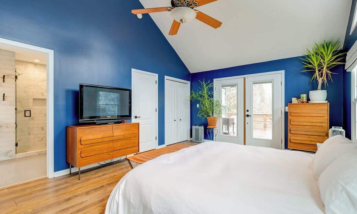 Photo of Bedroom in Inglewood