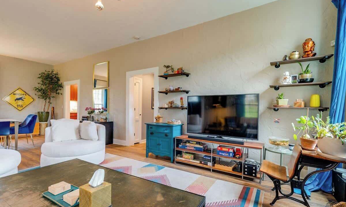 Photo of Livingroom in Inglewood