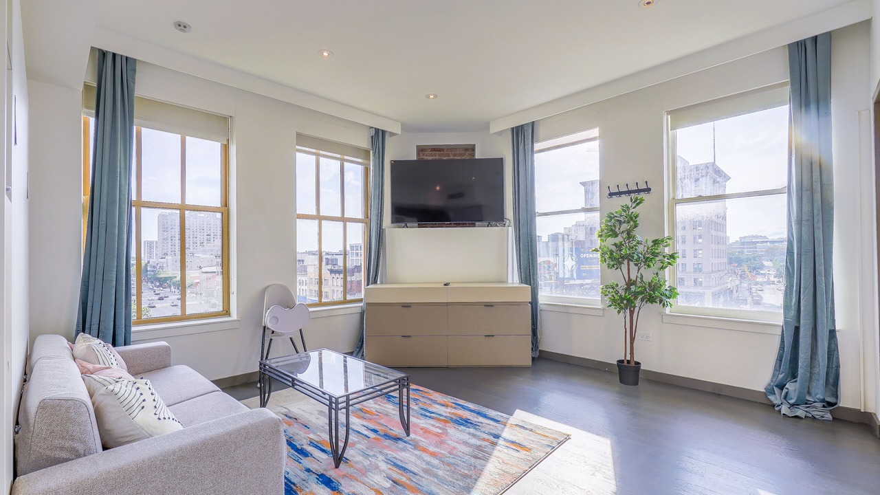 Photo of Livingroom in Central Business District