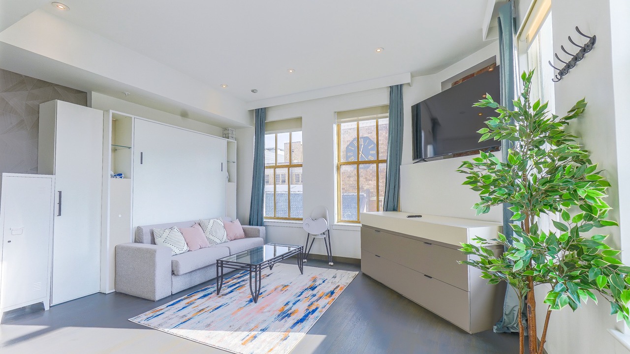 Photo of Livingroom in Central Business District