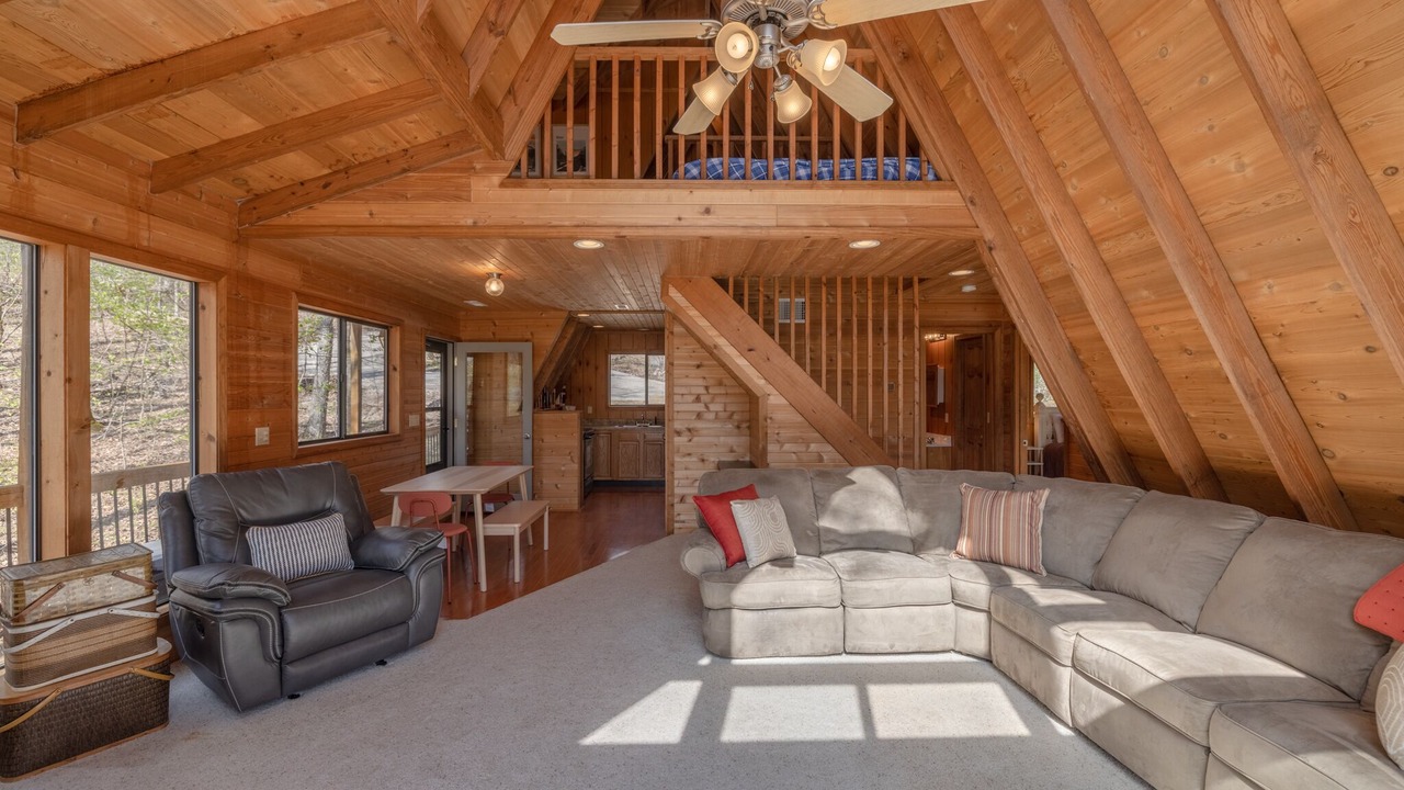 Photo of Livingroom in Innsbrook