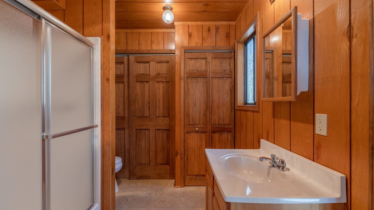 Photo of Bathroom in Innsbrook