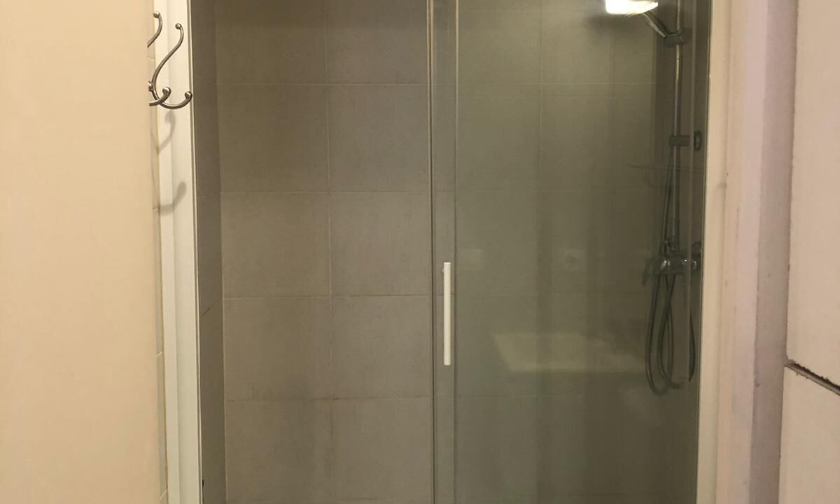 Photo of Bathroom in Quartier de la Chapelle