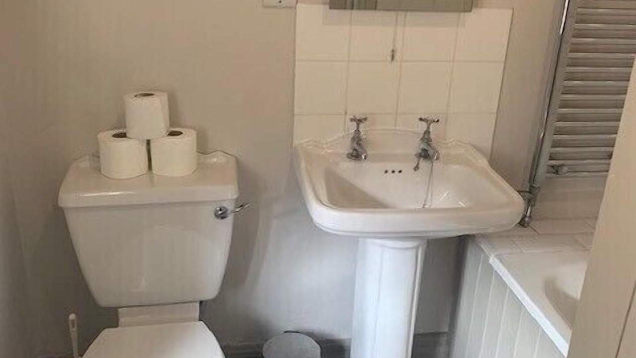 Photo of Bathroom in Thornton Hough