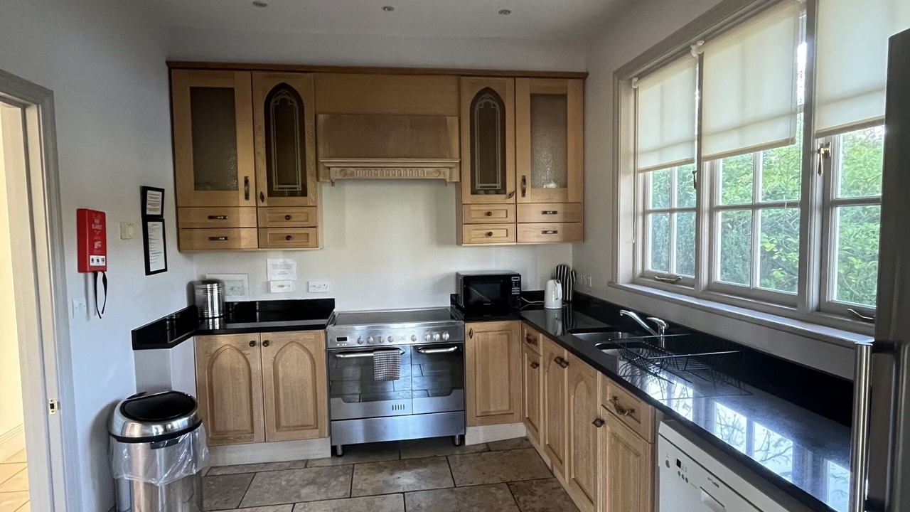 Photo of Others in Thornton Hough