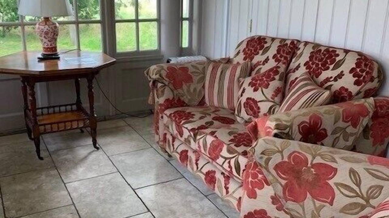 Photo of Bedroom in Thornton Hough