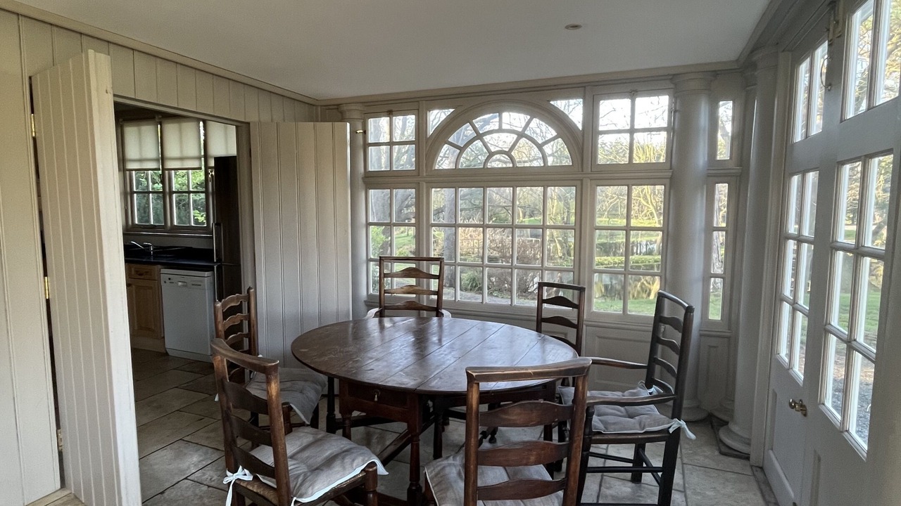 Photo of Livingroom in Thornton Hough