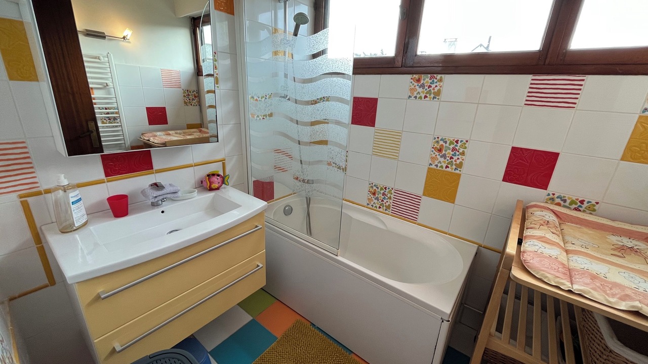 Photo of Bathroom in Ver-sur-Mer